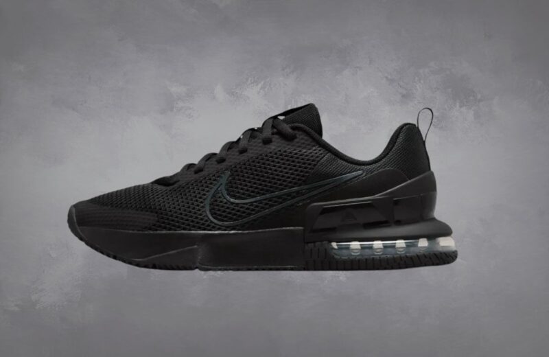 Crna Nike Alpha Trainer 6 patika sa providnim delom đona i prepoznatljivim Swoosh logom